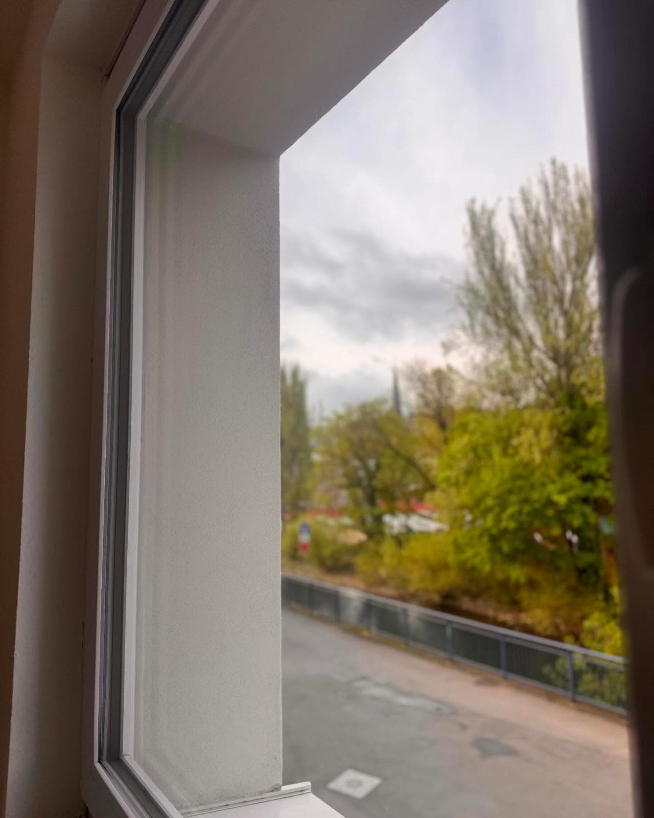 Fensterrahmen – Grundreinigung – vorher